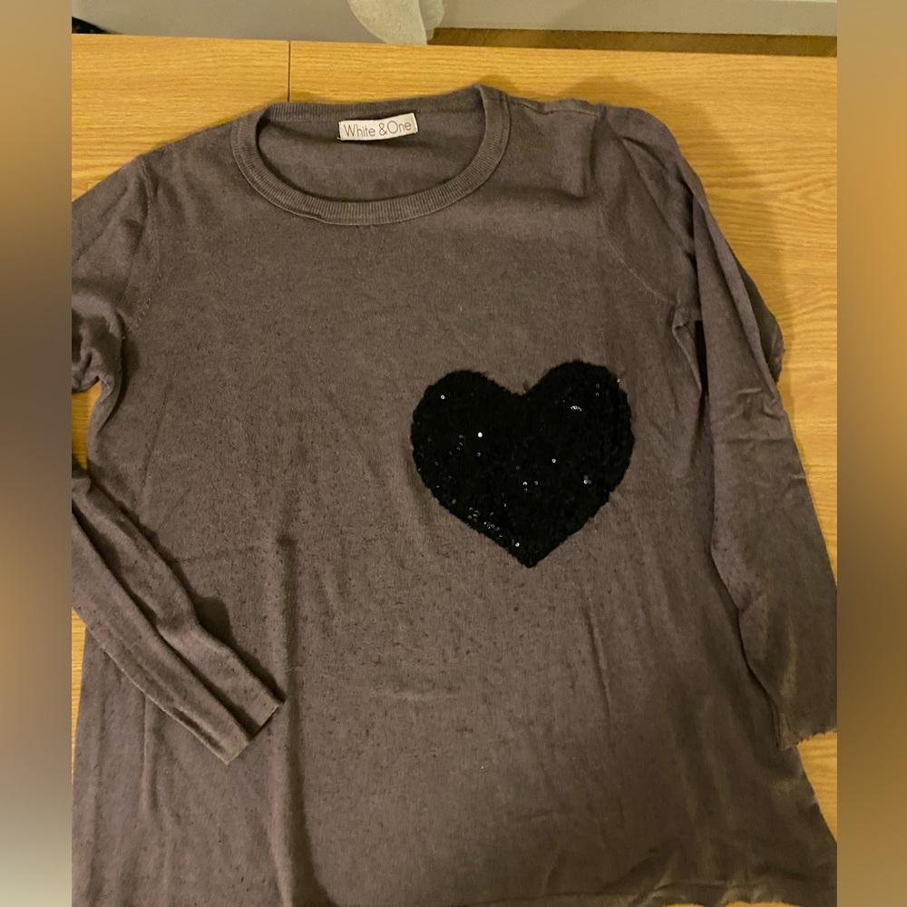 Sequins heart sweater